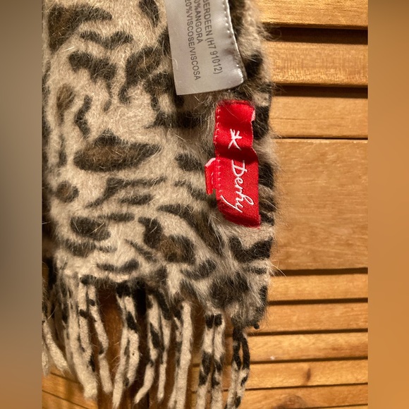 Derhy Leopard Print Angora Scarf - Picture 13 of 16